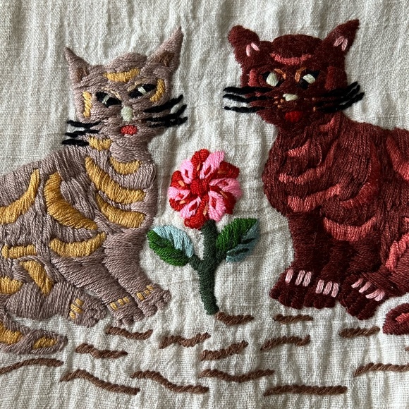 Vintage Hand Embroidered Cotton Cat Blouse T Shirt OOAK Handmade! - Picture 3 of 5